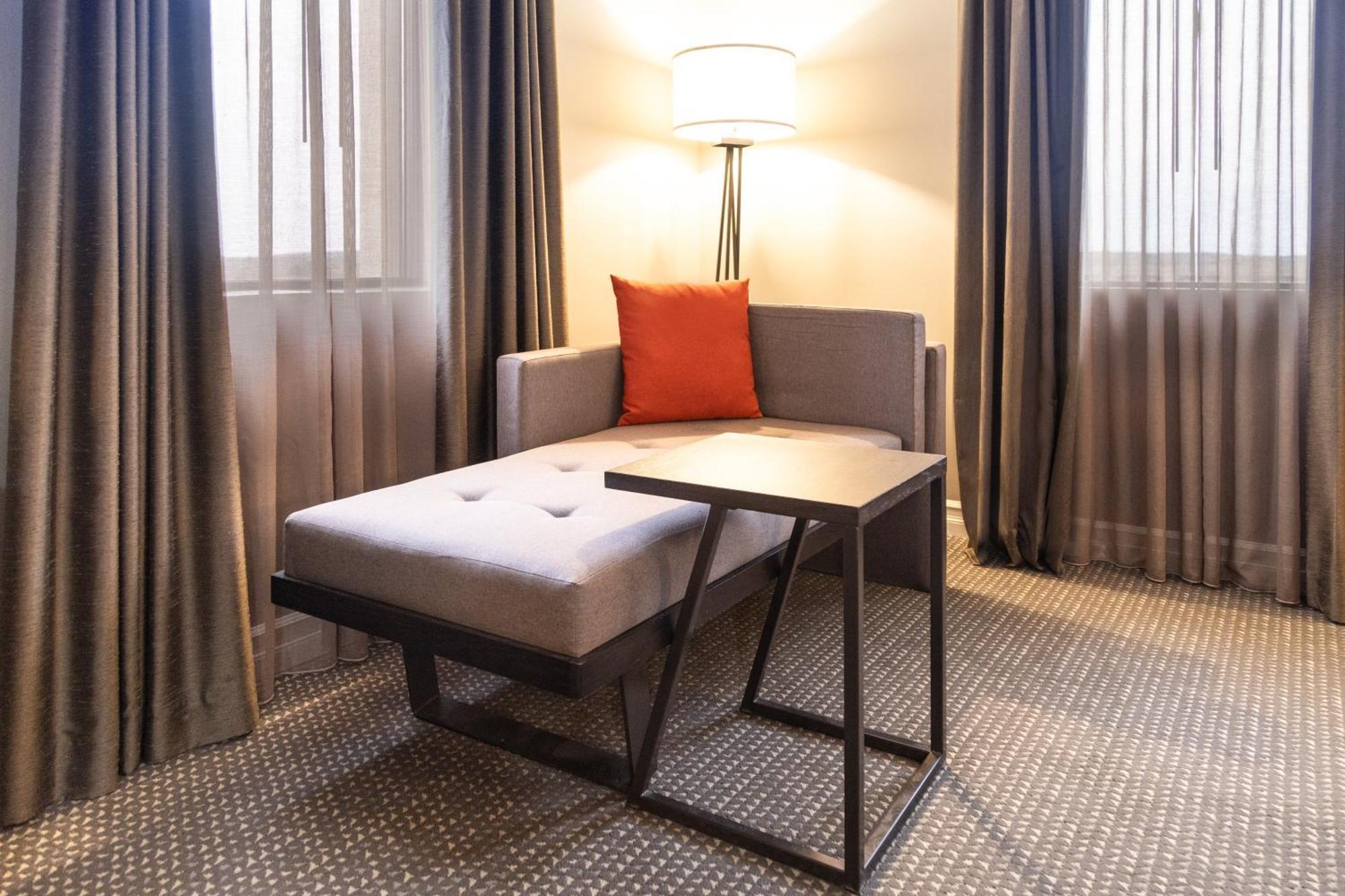 Crowne Plaza Fredericton Lord Beaverbrook By Ihg Exterior foto